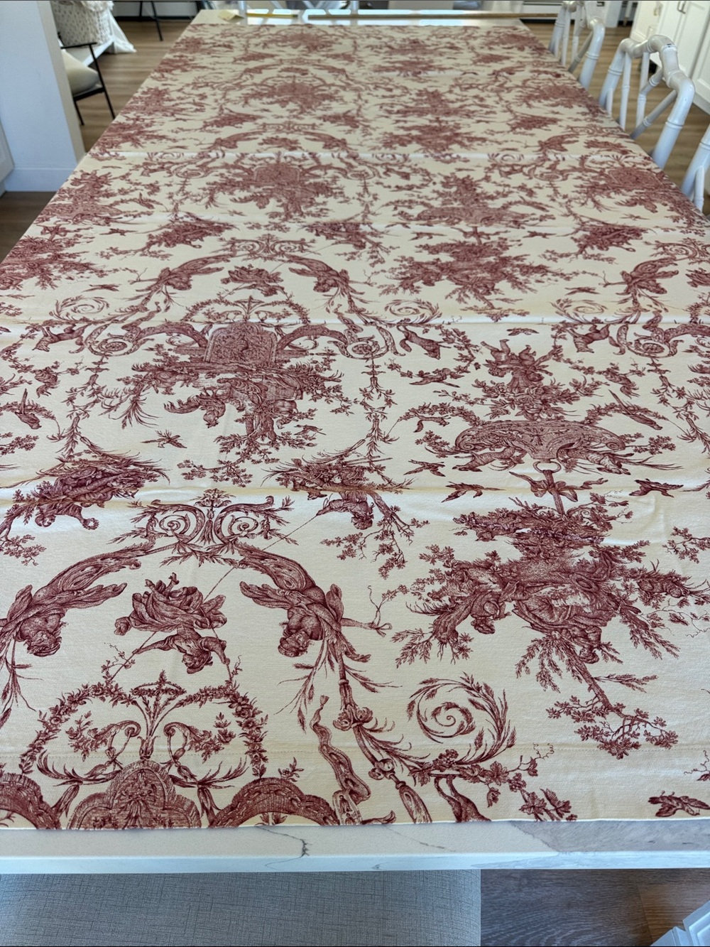 Williams Sonoma Italian Cotton Red Toile Tablecloth Made in Italy Approx 67 x 97